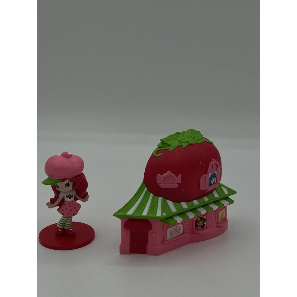 RARE Strawberry Shortcake Cake Topper 2 Pieces Set. Vintage